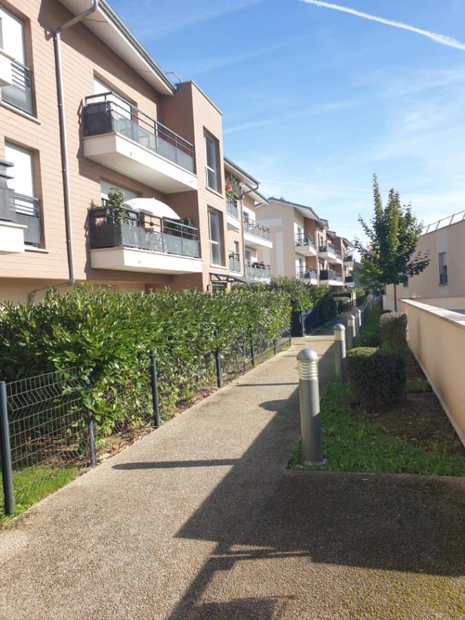 Crecy-la-Chapelle Appartement Studio O Fil De L'O A 12 Kilometres De Disneyland Paris מראה חיצוני תמונה
