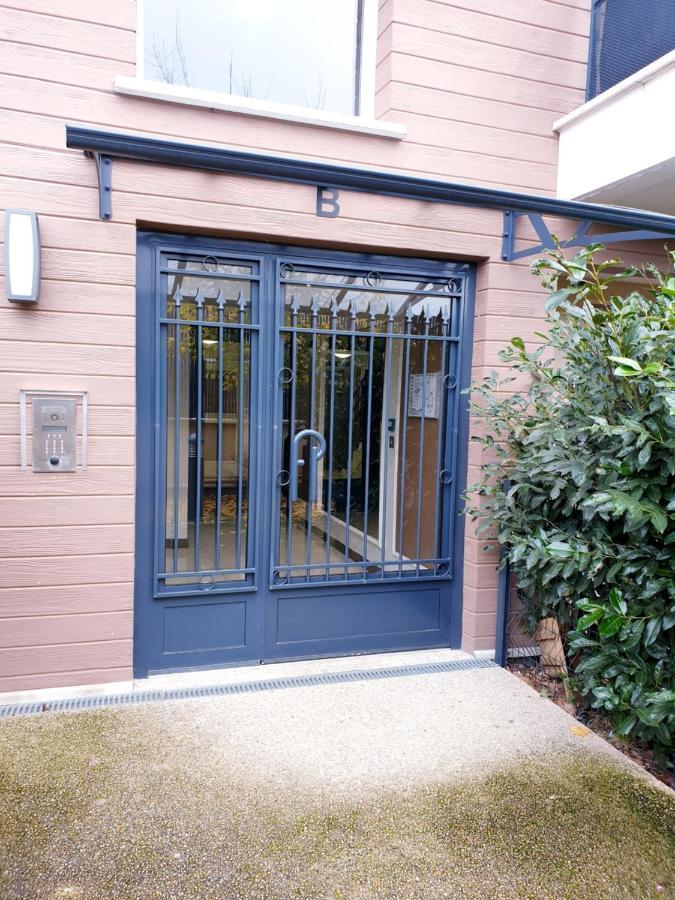Crecy-la-Chapelle Appartement Studio O Fil De L'O A 12 Kilometres De Disneyland Paris מראה חיצוני תמונה